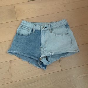 Multiwash jean shorts